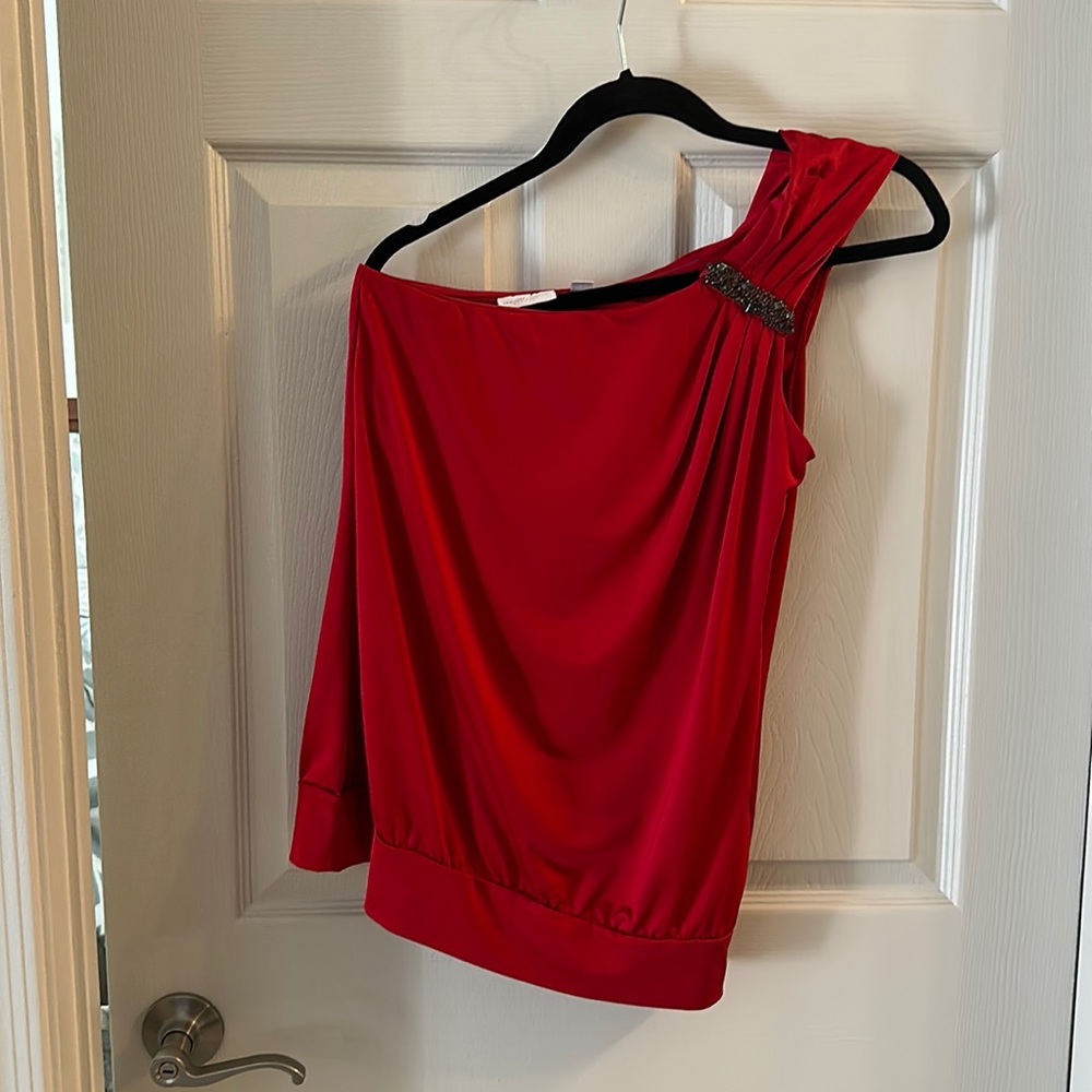 One shoulder Red blouse